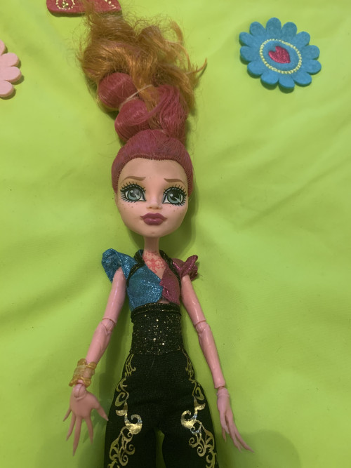 Кукла Monster High Джиджі Грант 13 Багів 