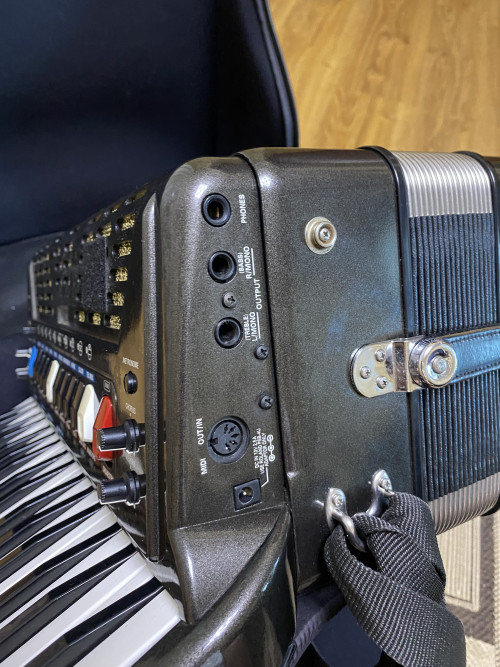 Електро-акордеон Roland fr 3s фото 4