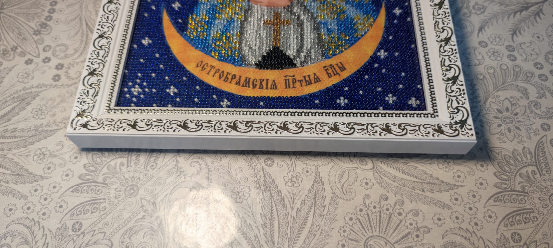 Продам ікону вишиту бісером Остробрамська Божа Матір оберіг фото 3
