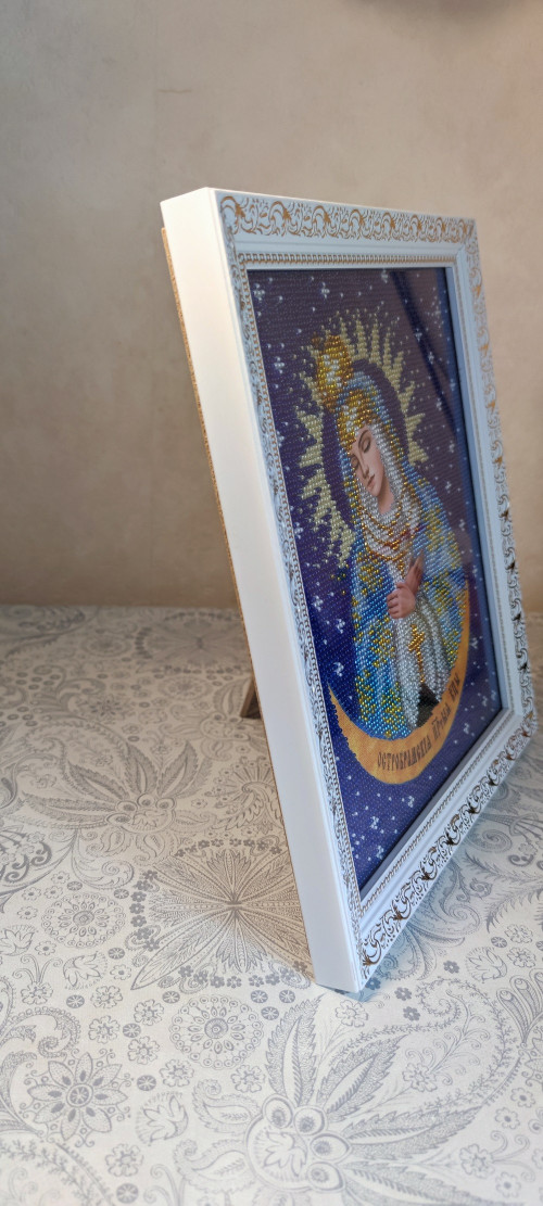 Продам ікону вишиту бісером Остробрамська Божа Матір оберіг фото 4