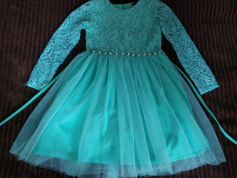 Сукня бірюзового кольору для дівчинки 10-11років.