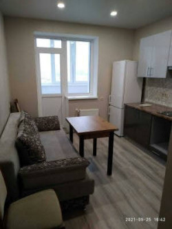 1 комнатная новая квартира продаётся в ЖК София Киевская