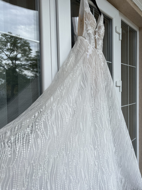 Продам Весільну сукню фото 6