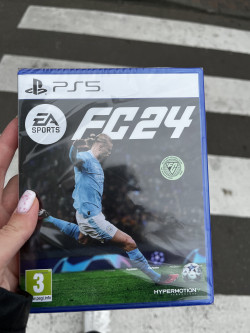 Гра EA SPORTS FC 24 для PS5 (Blu-ray диск)