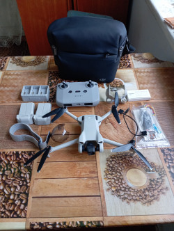 Продам dji mini 3