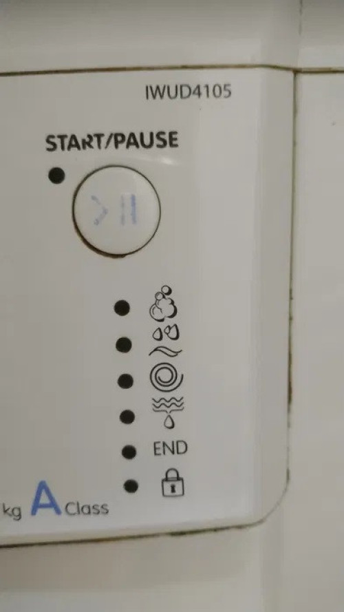 Продам стиральную машинку Indesit IWUD 4105 фото 2