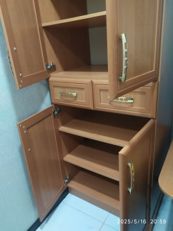 Продам шкаф бу недорого.