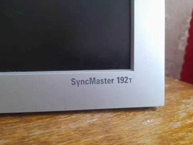 Монітор Samsung SyncMaster 192t з гарантією фото 3