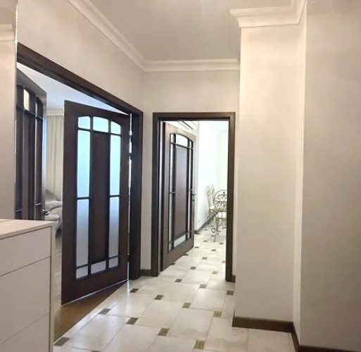 Квартира з краєвидами на Taryan Towers та Новопечерські Липки фото 10