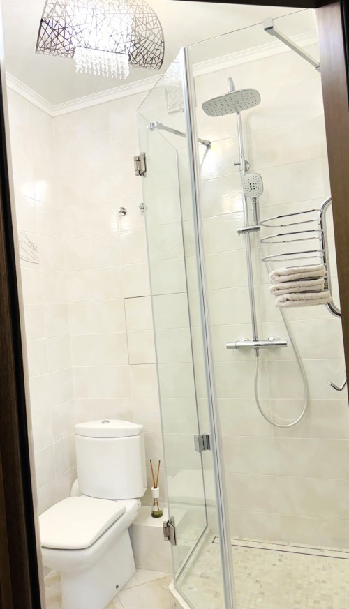 Квартира з краєвидами на Taryan Towers та Новопечерські Липки фото 16