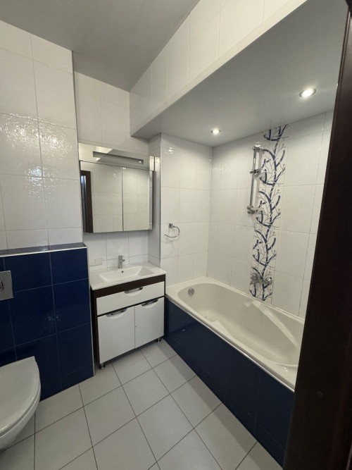 Продам 3х комнатная квартира 66кв кухня12,33кв м 3 этаж  5 этажного фото 9