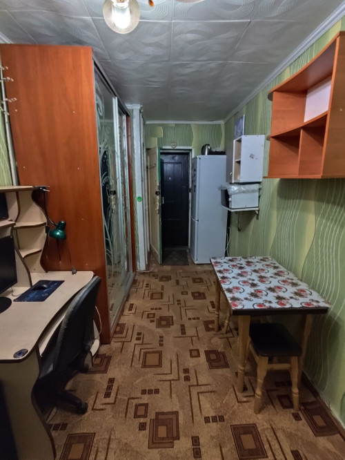 Здам кімнату на проти ринку ХТЗ.ціна 2000+ світло.+380978857069 фото 2