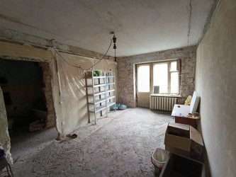 Продам 1 кімнатну квартиру по вул. В. Великого 15