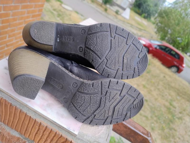 Шкіряні ботильони на утеплювачі Rieker фото 3