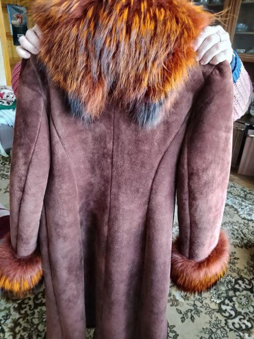 Продам натуральная дубленка 