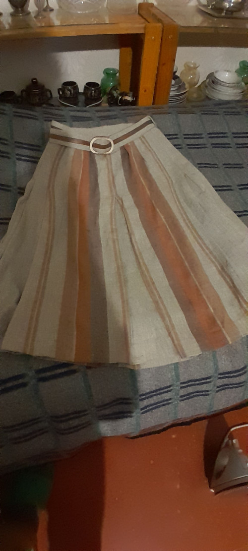 Шерстяная юбка на подкладке, с поясом, со складками. Румыния фото 4