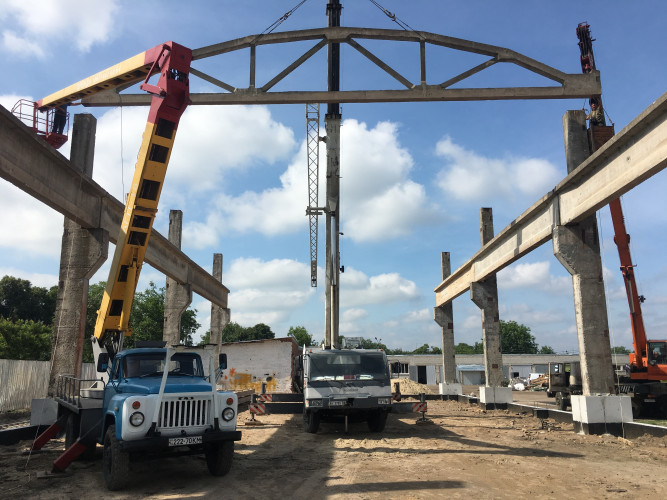 Оренда автовишки Бровари порайону від власника (067) 441 30 25. 