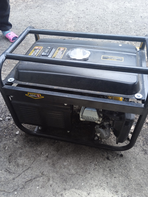 Продам генератор кентавр на 3кВт мідна обмотка комбінований газ-бензин 