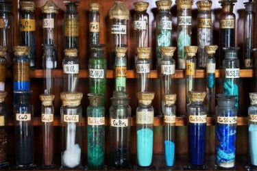 Отравить человека ядом: медленно и без определения яда.