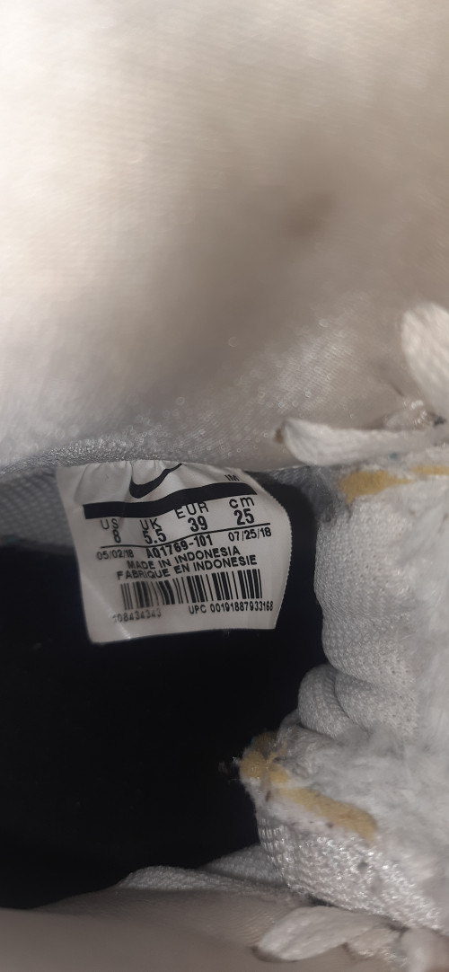 Кросівки Nike білі фото 2