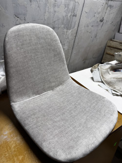 Перетягую та перешиваю мебель