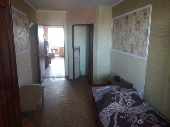 Сдаю комнату в трёшке 