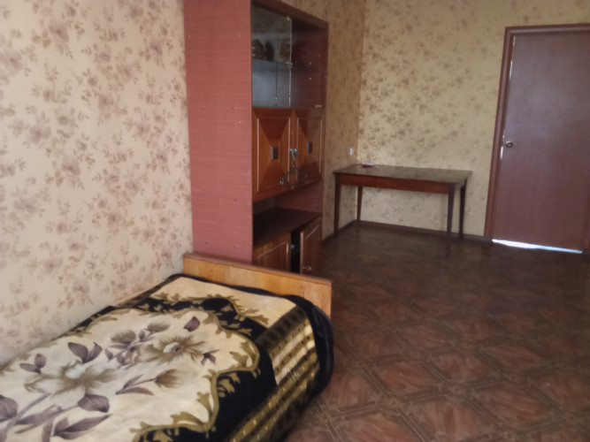 Сдаю комнату в трёшке фото 4