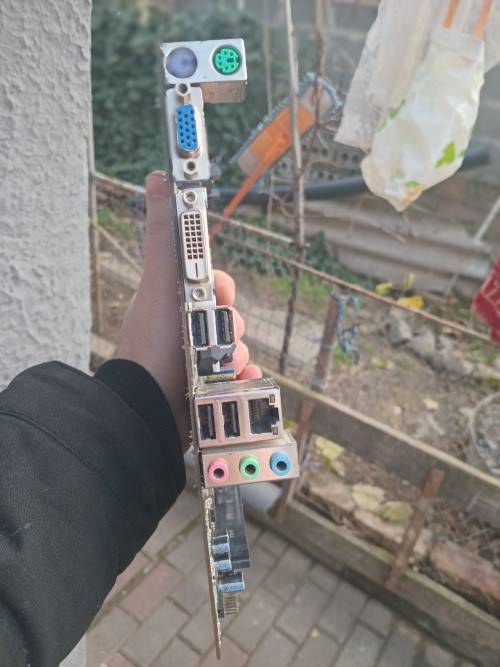 Материнская плата ASRock A55M DGS фото 2