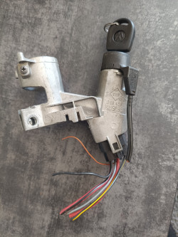 Замок запалювання 701 905 851 Volkswagen T4 .