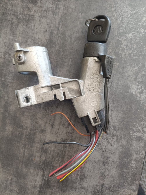 Замок запалювання 701 905 851 Volkswagen T4 . 