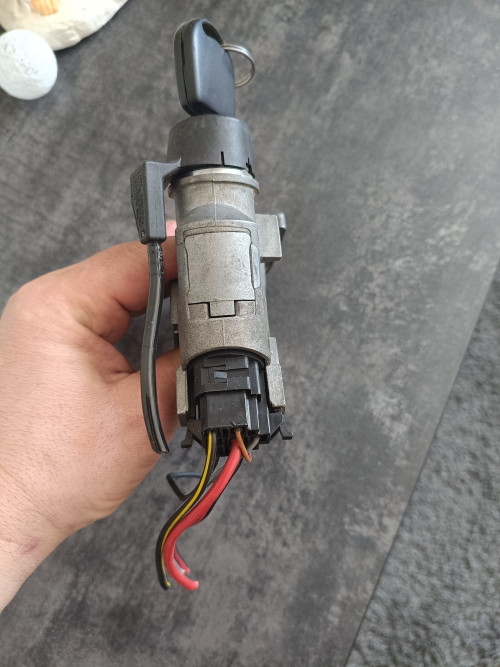 Замок запалювання 701 905 851 Volkswagen T4 . фото 6