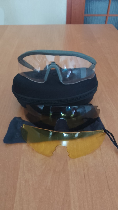 Продам тактические очки 