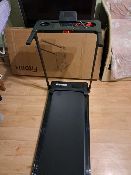 Продам новую беговую дорожку 