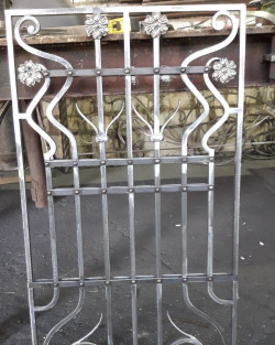 Решетки на окна и двери изготовить Кривой Рог