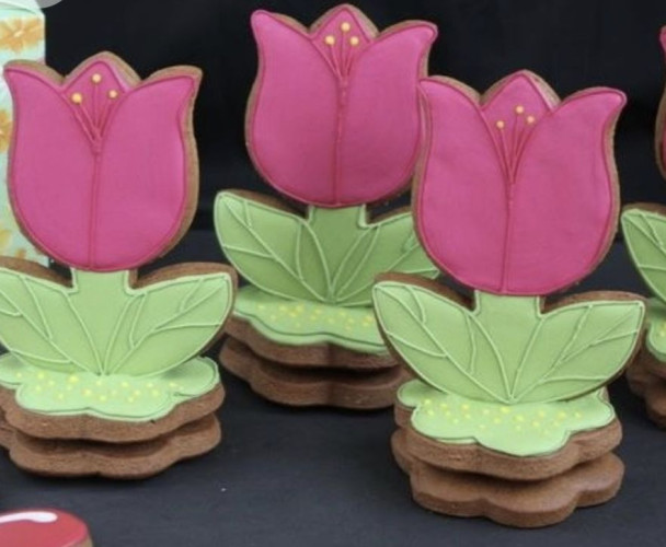 Святкові пряники до 8 Березня фото 5