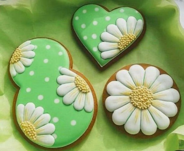 Святкові пряники до 8 Березня фото 7