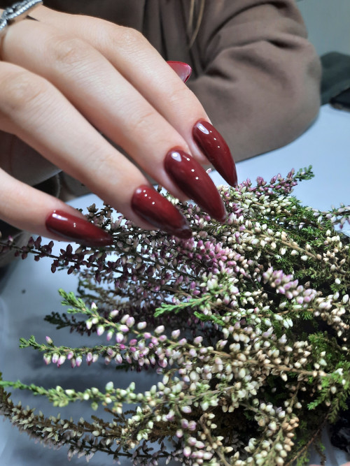 Якісний манікюр та педикюр фото 2