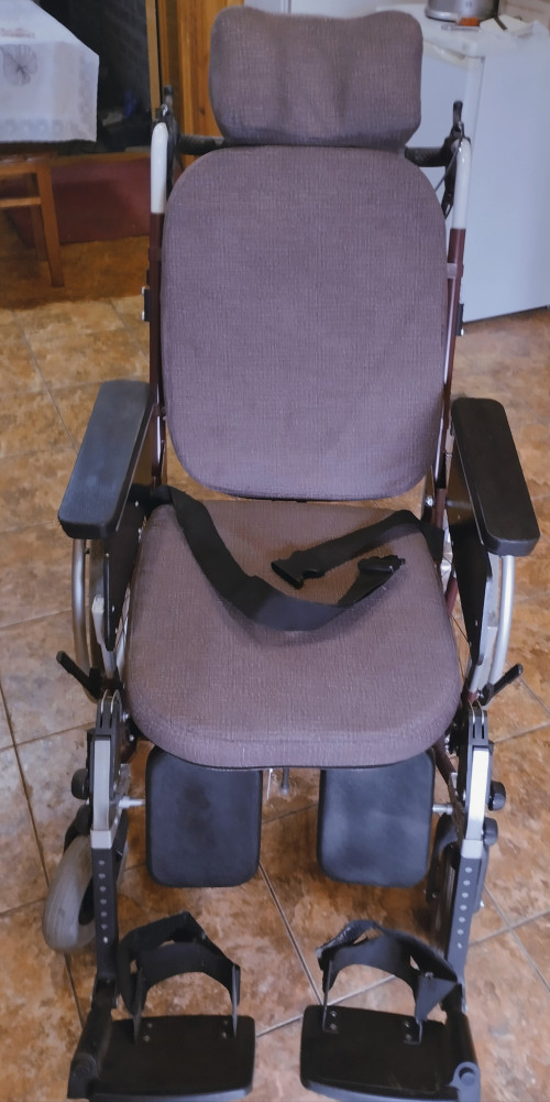 Кресло-коляска инвалидное фото 2