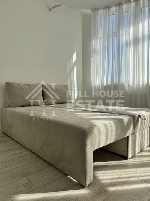 Простора 3-кімнатна квартира біля метро Позняки | 77 м² | Є генератор фото 4