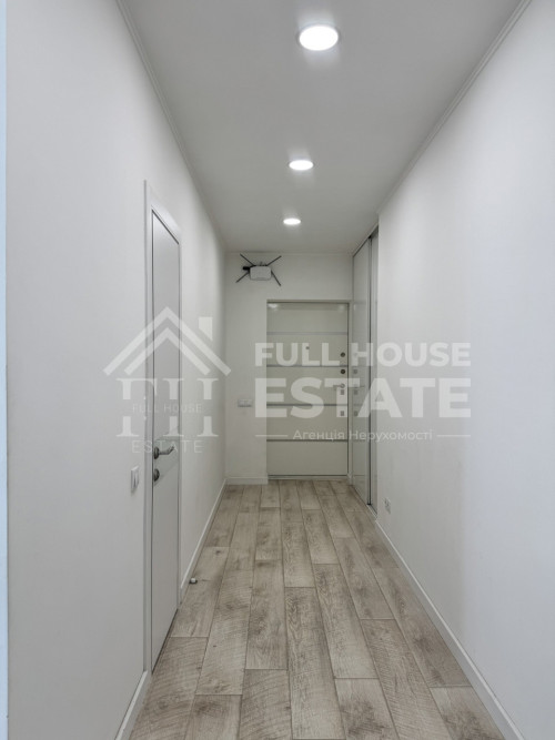 Простора 3-кімнатна квартира біля метро Позняки | 77 м² | Є генератор фото 16