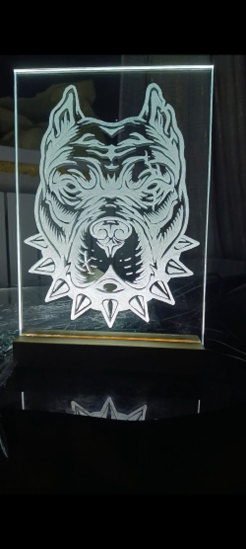 Портрети та картини вирізані на склі фото 5