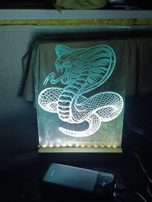 Портрети та картини вирізані на склі фото 6