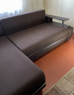 Диван-ліжко Граф кутовий у відмінному стані з баром та просторими відс