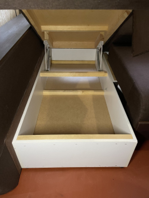 Диван-ліжко Граф кутовий у відмінному стані з баром та просторими відс фото 4