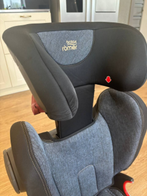 Автокресло дитяче Britax-Romer Kidfix II XP SICT 3-12 лет 15-36 кг фото 4