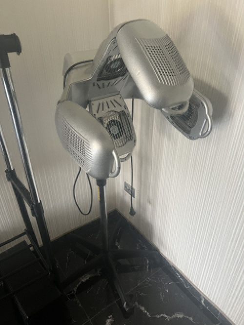 Оренда місця майстра перукаря/нарощування волосся/кератин/ботокс фото 3