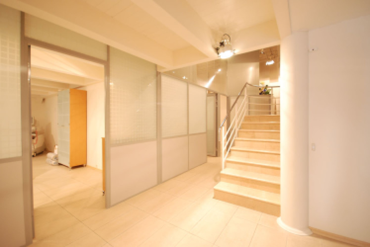 Поклейка плівки на скло фото 2