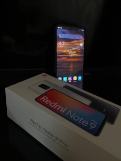 Продам телефон Xiaomi Redmi Note 9 Pro
