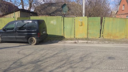 Продам жилой кирпичный дом с участком.12-км.от Киева.Житомирская трасса.