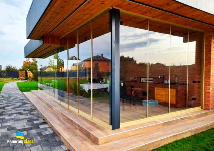 Безрамне розсувне скління PanoramGlass для терас,альтанок та балконів фото 3